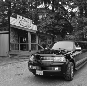 Dining out limo Vancouver car service Elite Limo